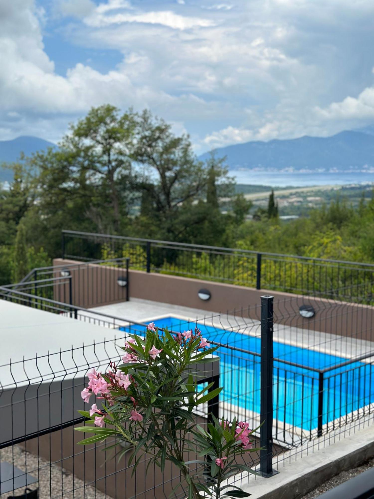 Residence Spa Apartments Dub Kotor Exterior foto